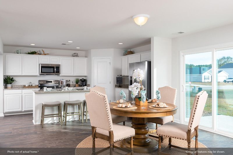 121 Percheron Dr, Summerville, SC 29486
