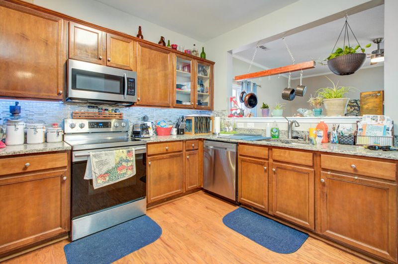 508 Flycatcher Dr, Goose Creek, SC 29445