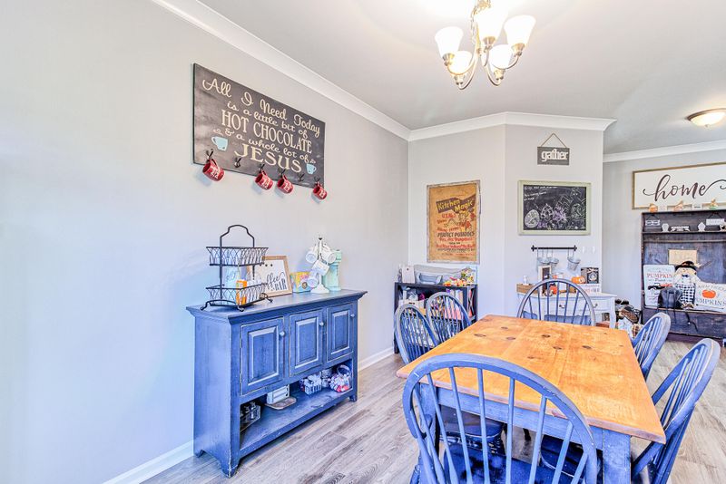 113 Stagecoach Ave, Summerville, SC 29486