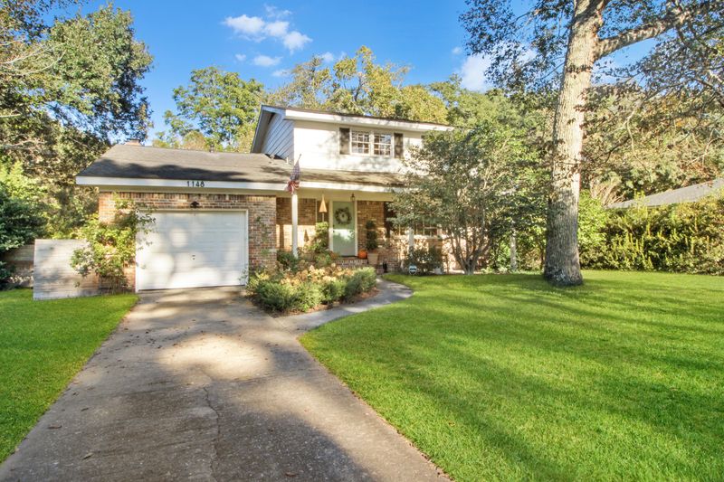1148 Woodhaven Dr, Charleston, SC 29407