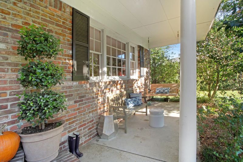 1148 Woodhaven Dr, Charleston, SC 29407