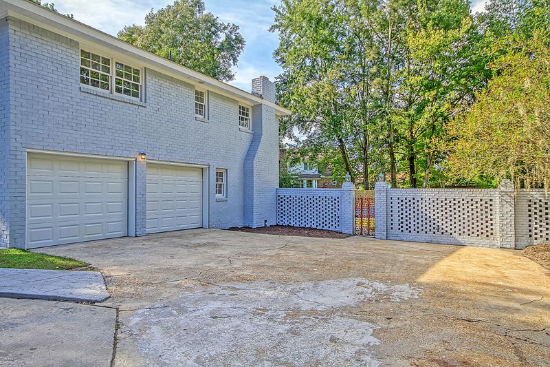 1026 Yeamans Hall Rd, Hanahan, SC 29410