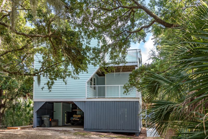 2309 Murray St, Edisto Island, SC 29438