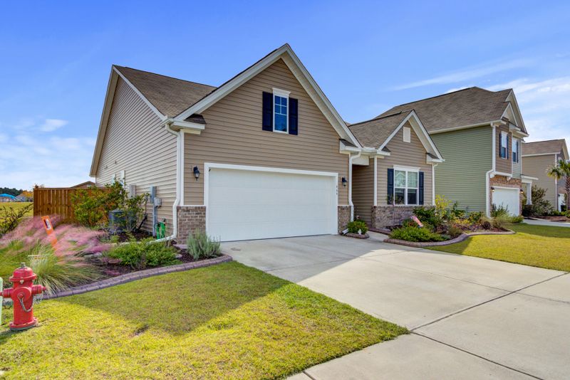 466 Zenith Blvd, Summerville, SC 29486