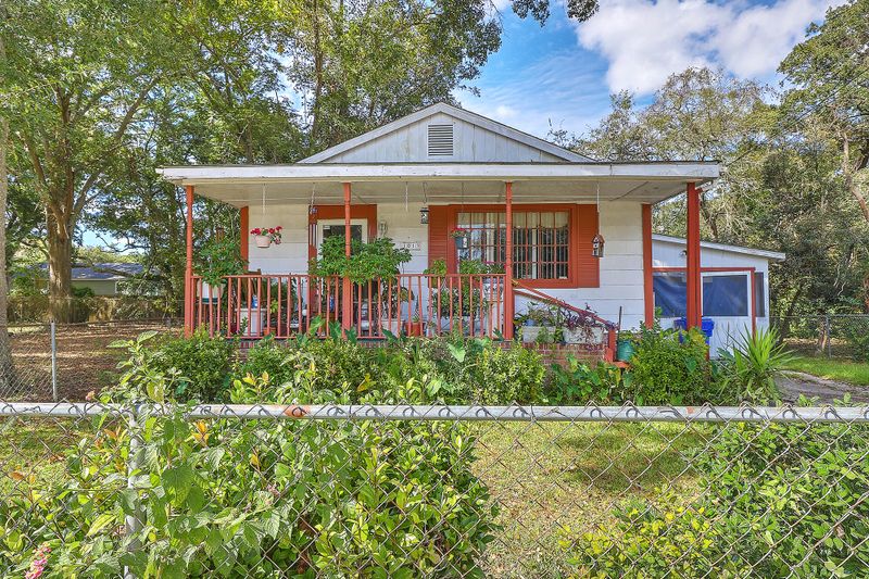 1013 Mamie St, Charleston, SC 29407
