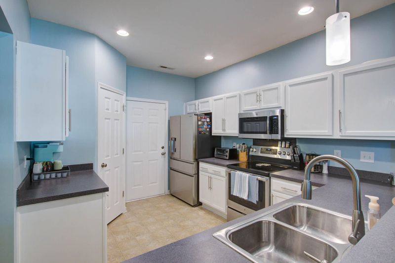 156 Dorothy Dr, Charleston, SC 29414