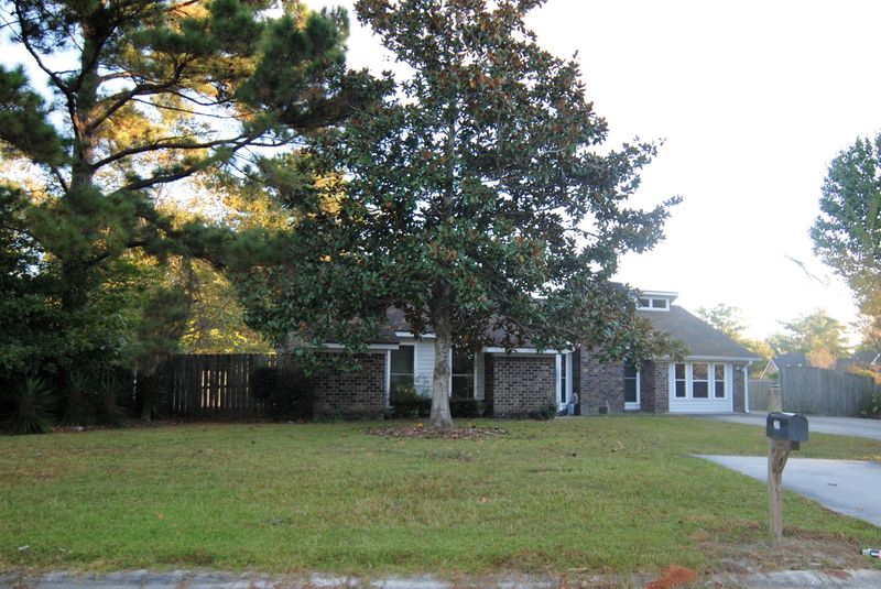 209 Buckskin Dr, Summerville, SC 29486
