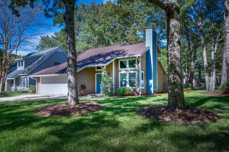 7825 Racquet Rd, North Charleston, SC 29418