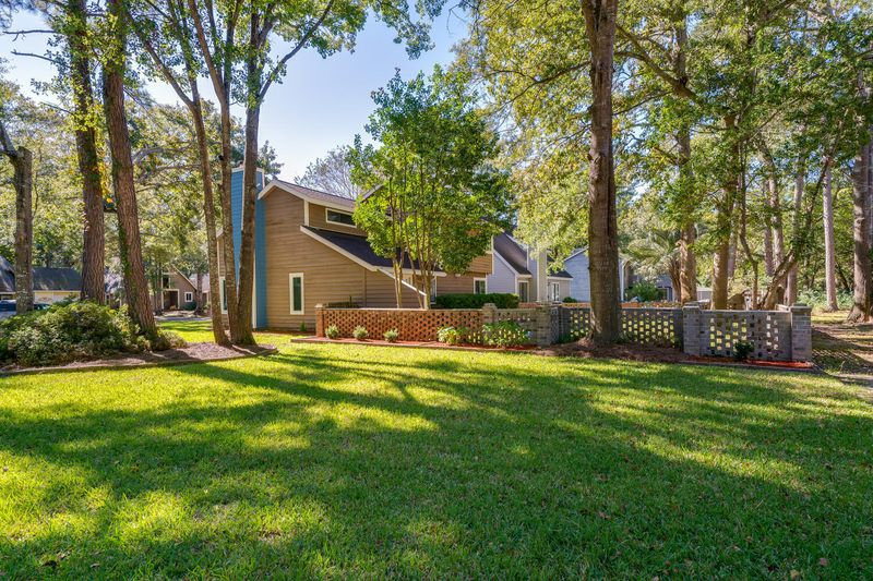7825 Racquet Rd, North Charleston, SC 29418