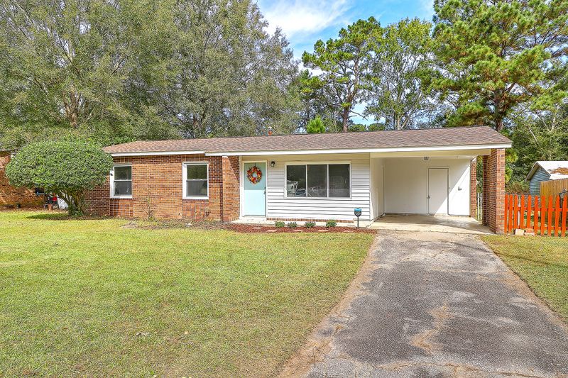 32 Plainfield Ave, Goose Creek, SC 29445