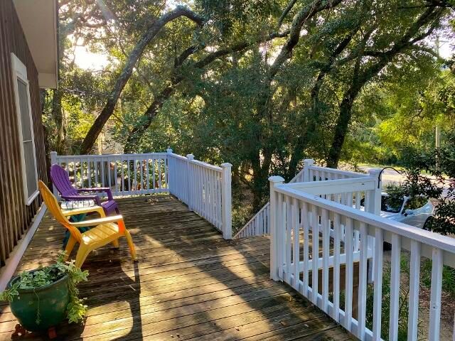 404 Jungle Rd, Edisto Island, SC 29438