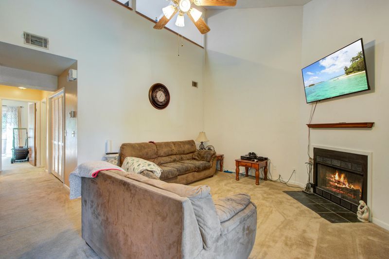 1206 Waterwood Dr, Goose Creek, SC 29445