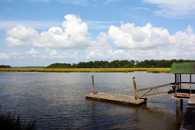 8532 Peters Point Rd, Edisto Island, SC 29438