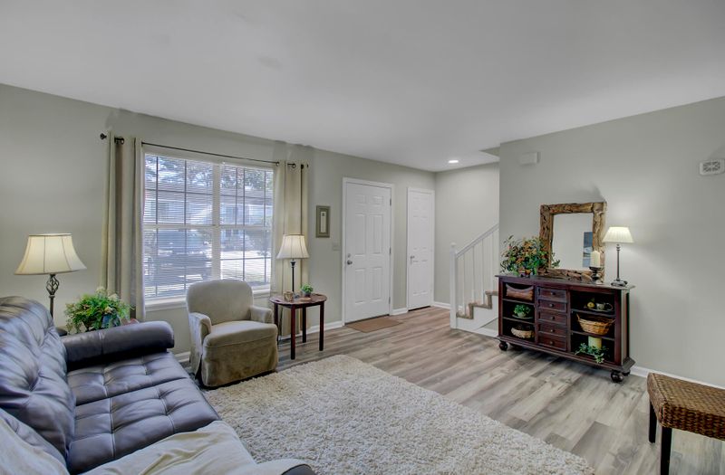 4653 Nibbs Ln, North Charleston, SC 29418