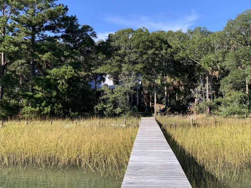 3007 Buccaneer Rd, Isle Of Palms, SC 29451