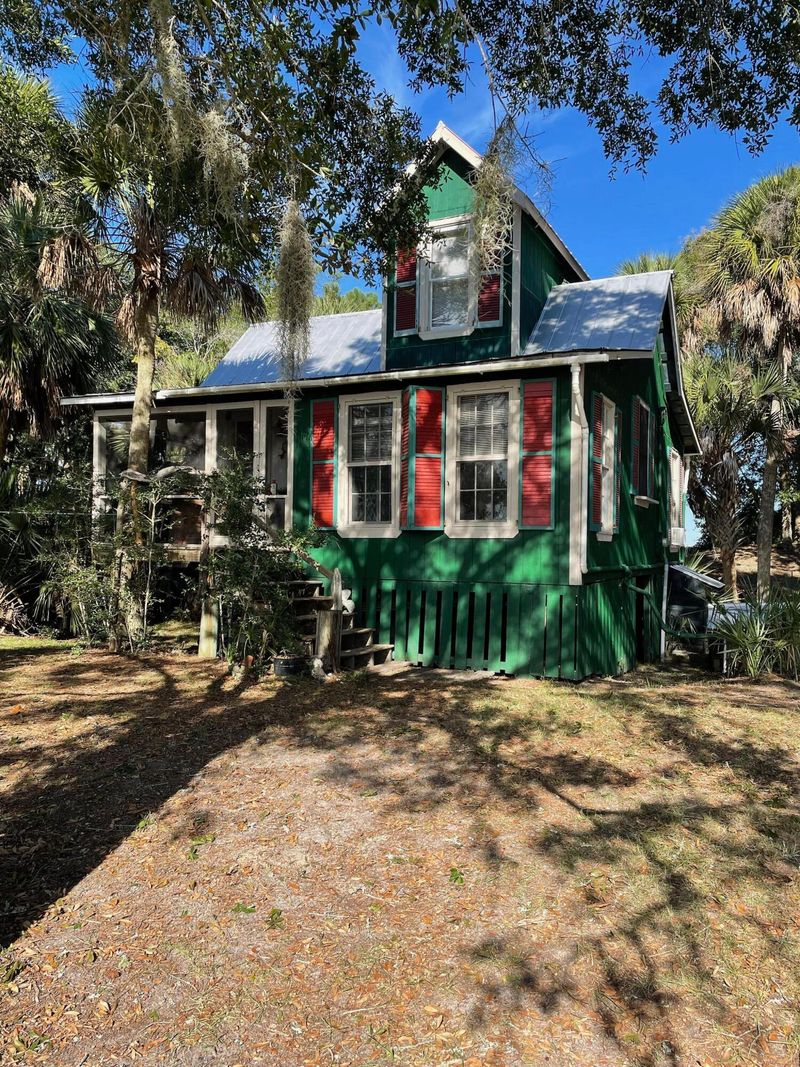 3007 Buccaneer Rd, Isle Of Palms, SC 29451