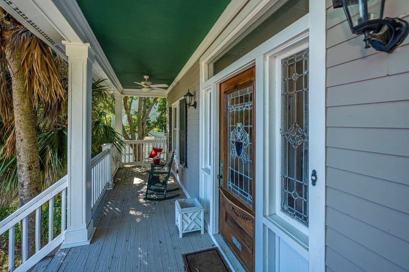 288 Little Oak Dr, Folly Beach, SC 29439