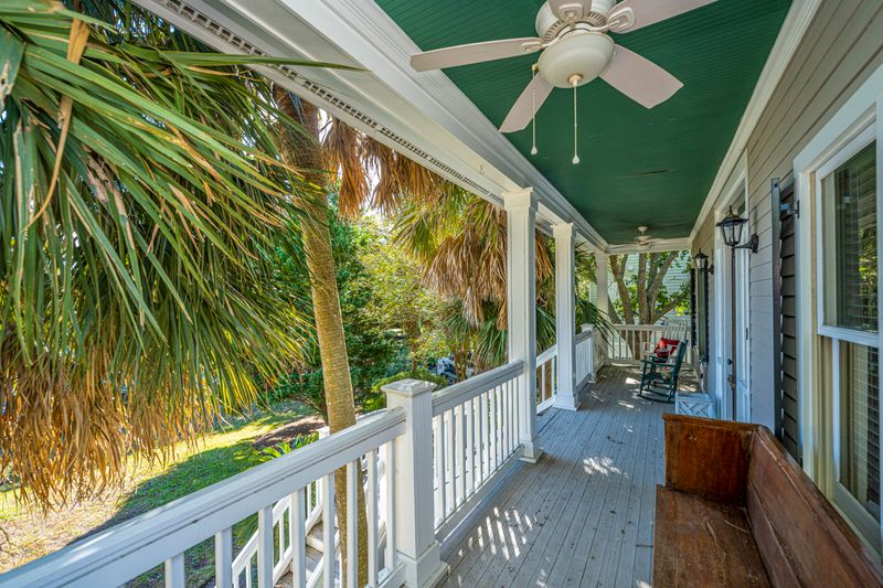 288 Little Oak Dr, Folly Beach, SC 29439