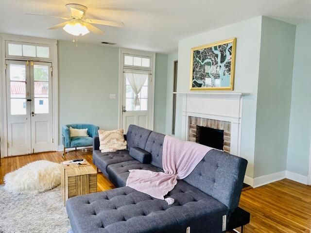 210 Calhoun St #C, Charleston, SC 29401