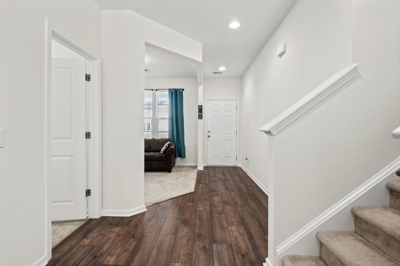 1360 Hermitage Ln, Ladson, SC 29456