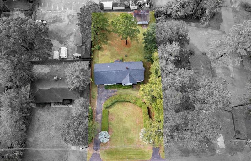 208 W 6th N St, Summerville, SC 29483