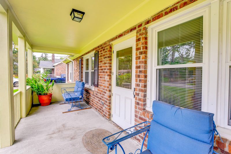 1933 Teakwood Rd, Charleston, SC 29414
