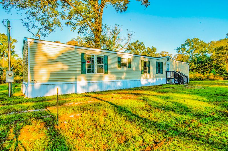 806 Hughes Rd, Johns Island, SC 29455