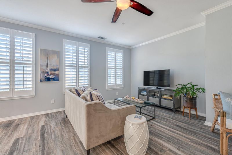 130 River Landing Dr #12200, Charleston, SC 29492