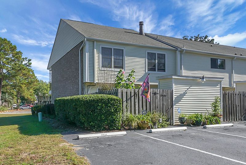 2932 Cheltenham Ln, Charleston, SC 29414