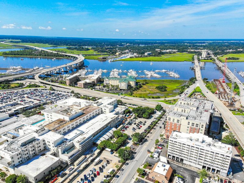 150 Bee St #302, Charleston, SC 29401