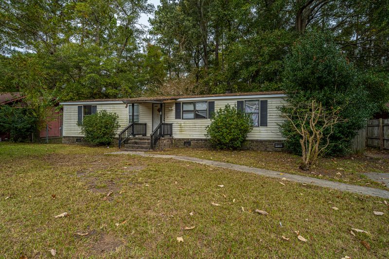 116 Langley Dr, Summerville, SC 29485