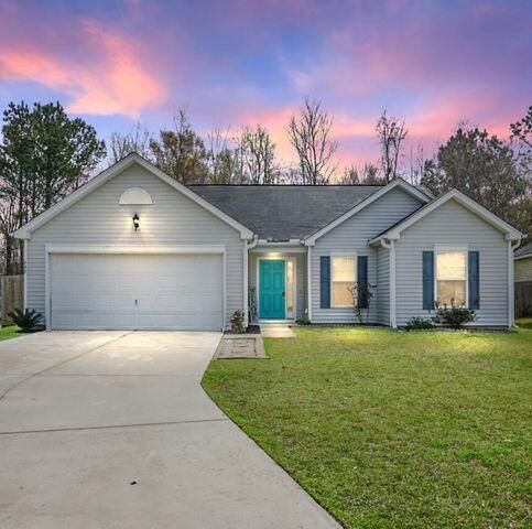 640 English Oak Cir, Moncks Corner, SC 29461