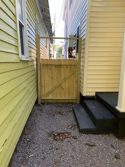 61 Nunan St, Charleston, SC 29403