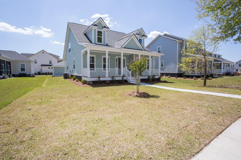 110 Pecan Dr, Summerville, SC 29483
