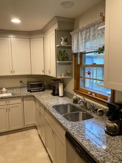 3025 Savannah Hw, Charleston, SC 29414