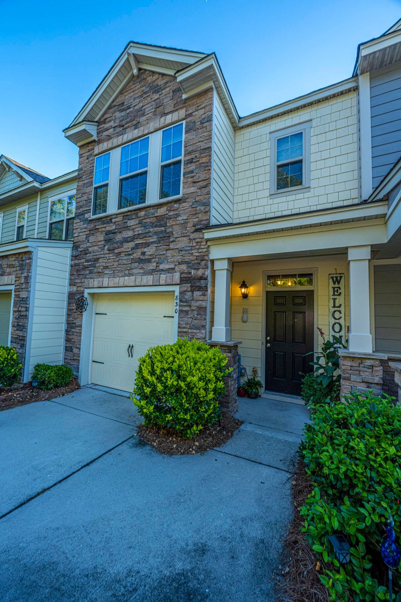 830 Bibury Ct, Charleston, SC 29414