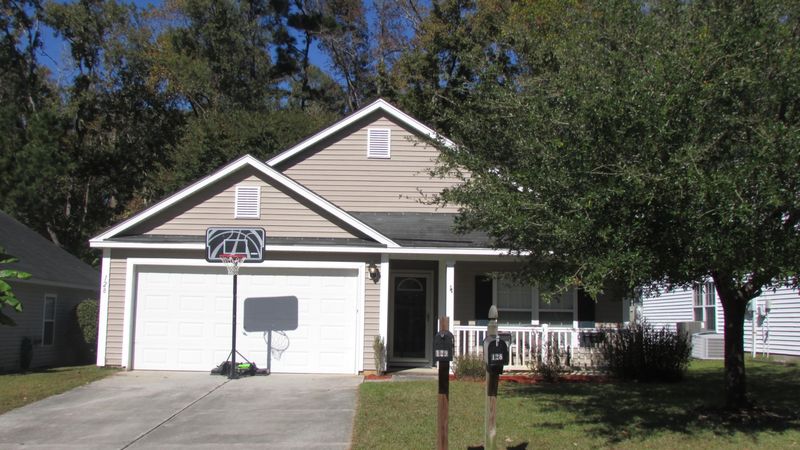 128 Avalon Rd, Summerville, SC 29483