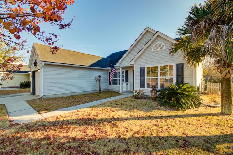 5007 Thornton Dr, Summerville, SC 29485