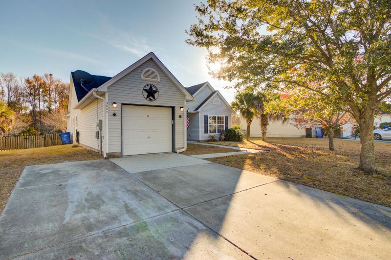 5007 Thornton Dr, Summerville, SC 29485