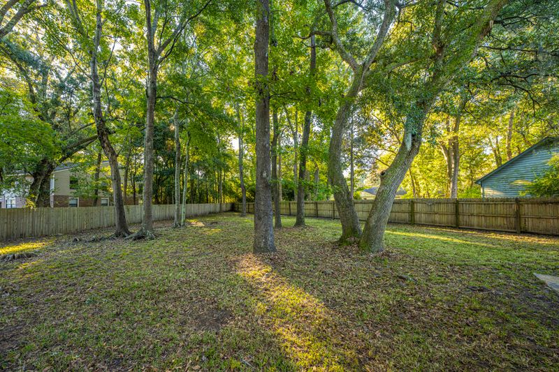 18 Hill Creek Blvd, Charleston, SC 29412