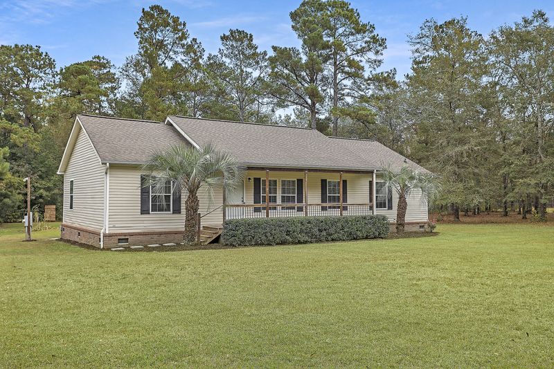 898 Tupelo Ln, Cross, SC 29436