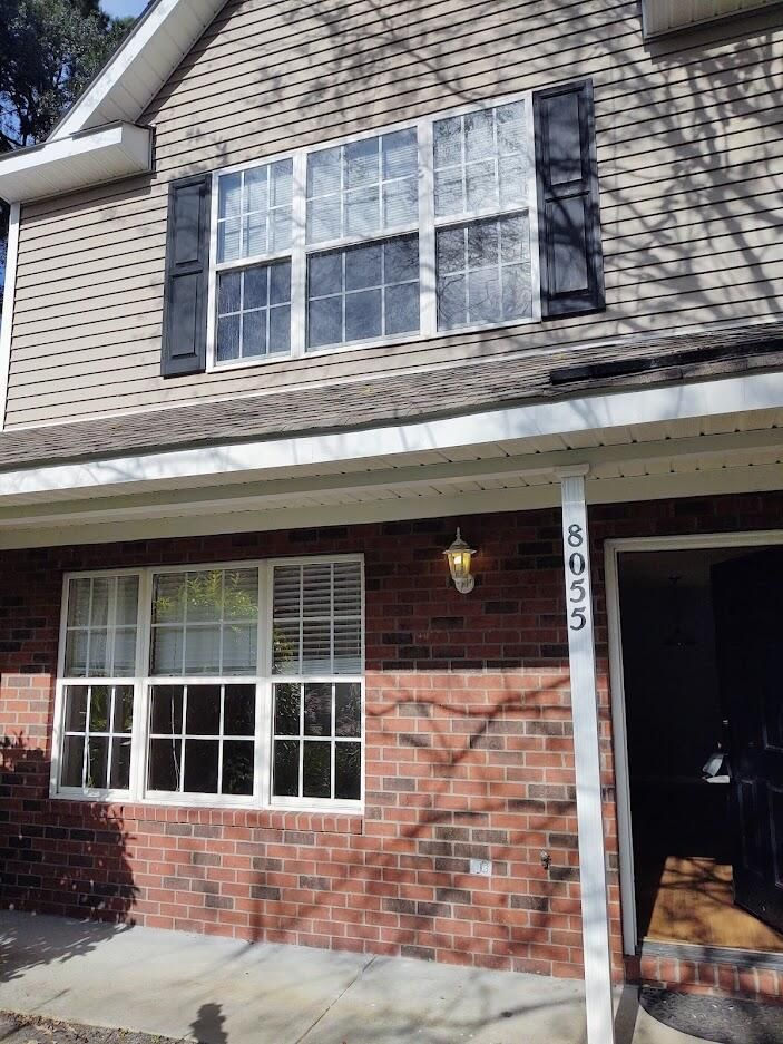8055 Shadow Oak Dr, North Charleston, SC 29406