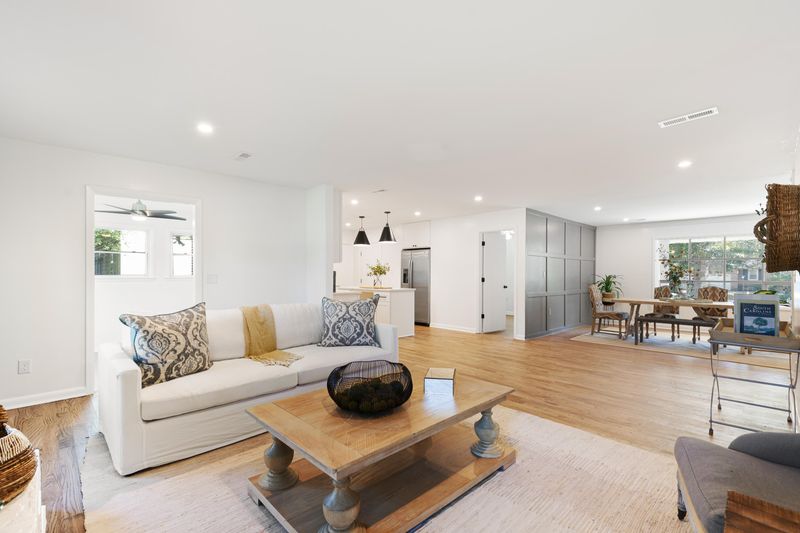 4745 Lang Ridge Dr, North Charleston, SC 29405