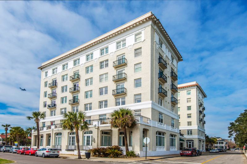 1 King St #407, Charleston, SC 29401