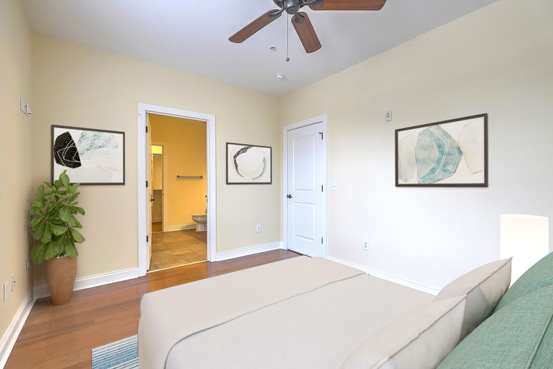 21 George St #209, Charleston, SC 29401