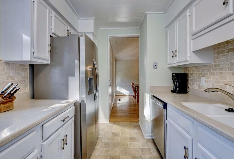 1119 Summerwind Ln, Johns Island, SC 29455