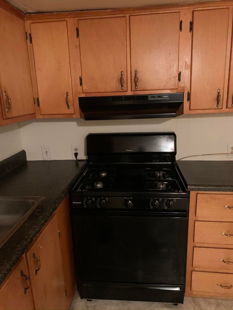 2852 Waldman Dr, North Charleston, SC 29406