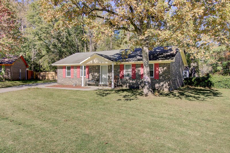 312 Umbria Dr, Summerville, SC 29486