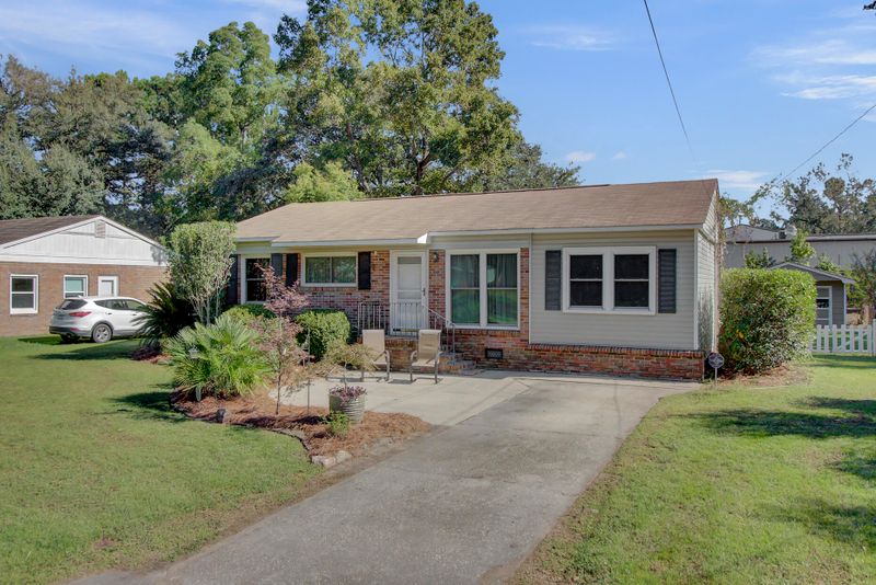 7034 E Constellation Dr, North Charleston, SC 29418
