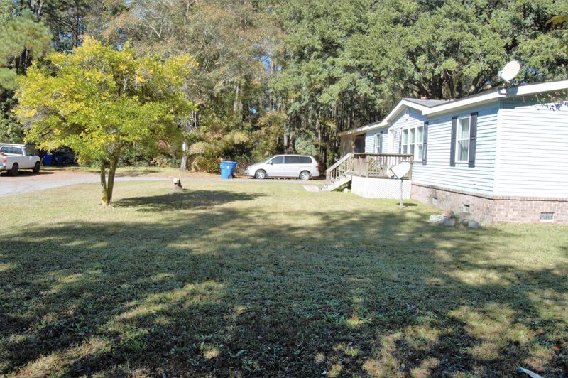 1833 Grover Rd, Johns Island, SC 29455